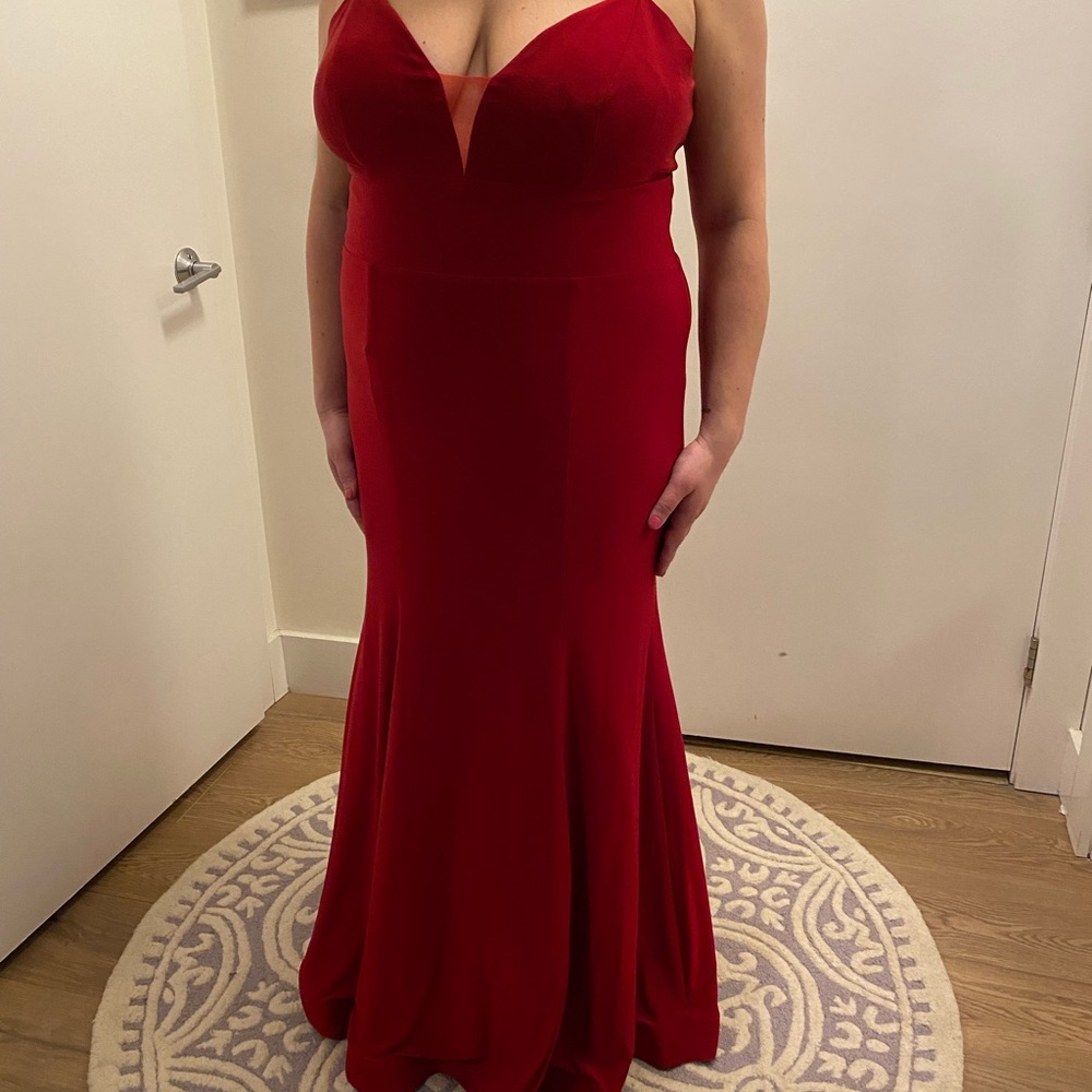 Red Cindy Collection - Picture 2 of 8